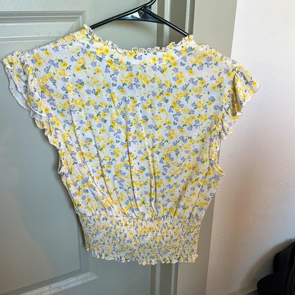 Yellow floral top - Picture 3 of 3